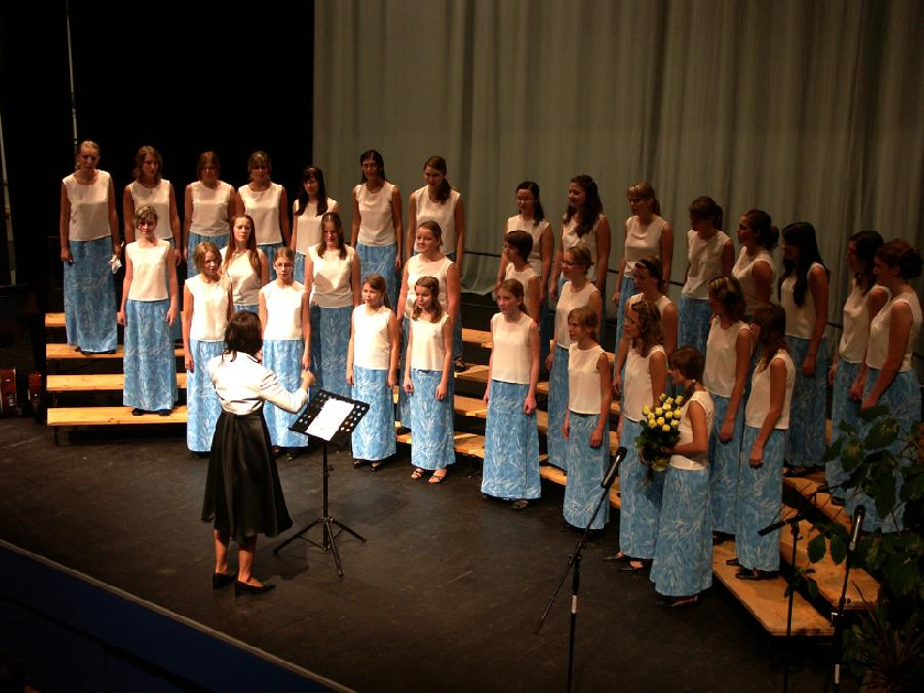 ÄŒarovnÃ© zrcadlo